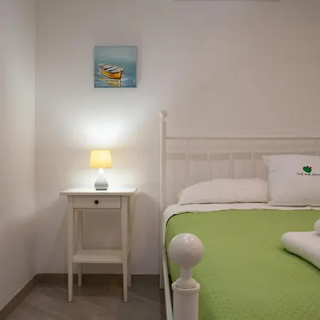 Casina Lo - The Fab